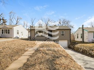 5707 N 35th St, Omaha, NE 68111