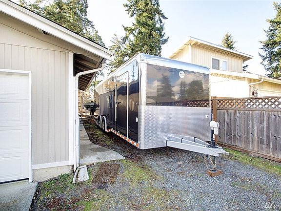 3rd image of 17104 20th Avenue Ct E
