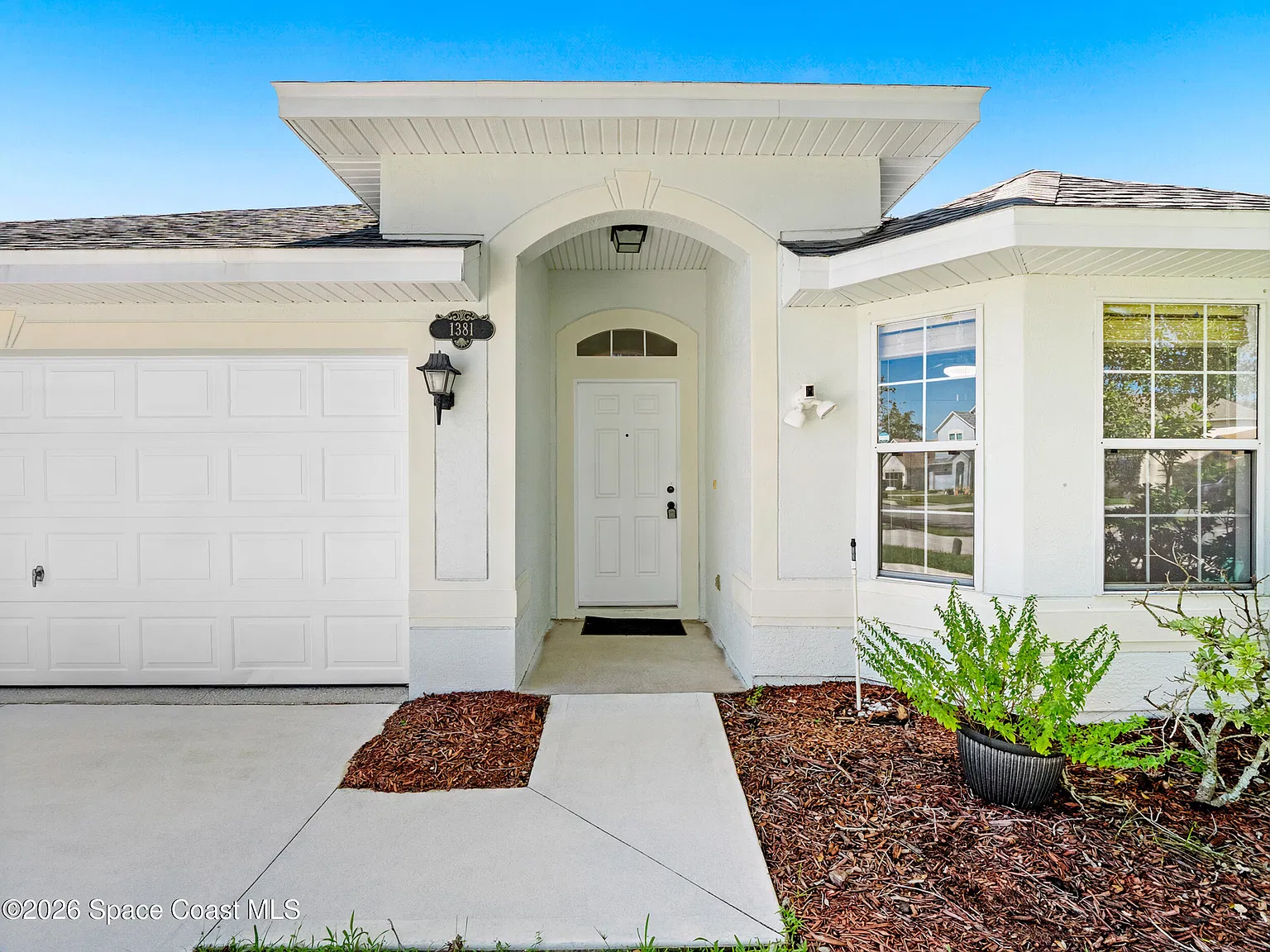 3 bed, 2.0 bath, 1593 sqft, $2,500 — Photo 3