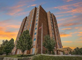 EMR Apartments, Peoria, IL 61603