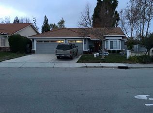1990 Spruce Dr, Hollister, CA