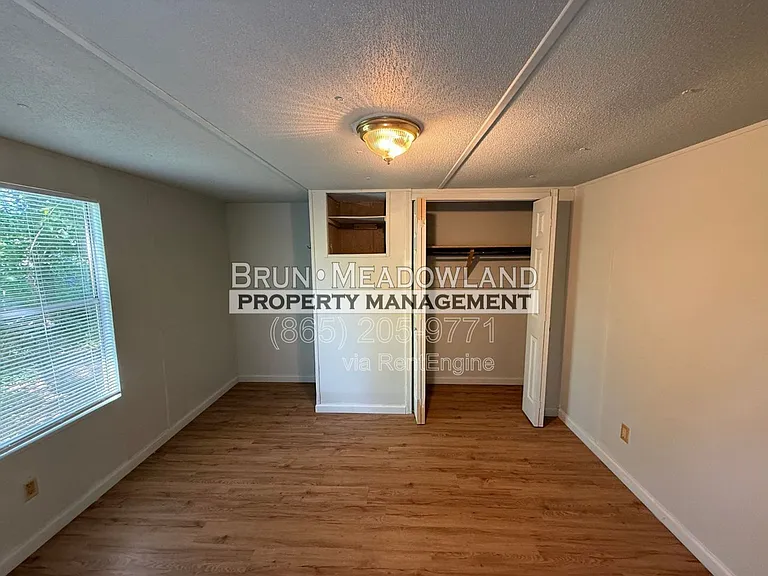 424 Patterson Rd — Photo 9