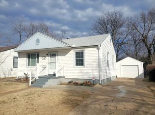 118 N Connecticut Ave, Salina, KS 67401