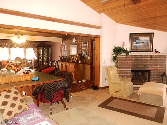 5th image of 3226 Pinevale Ave