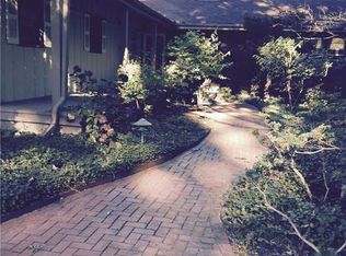 27 View Rd, Setauket, NY 11733