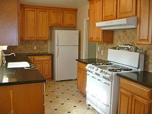 4th image of 5406 Selmaraine Dr