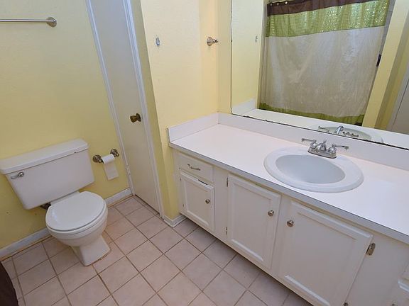 5th image of 1138 Pinecroft Dr