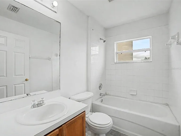 12015 Butler Woods Cir — Photo 6