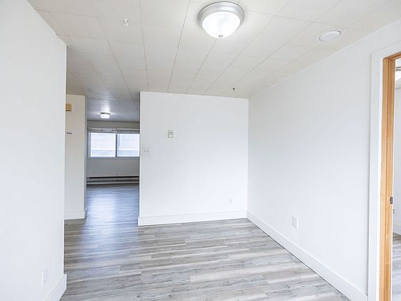 5th image of 1420 Alice Ave #1