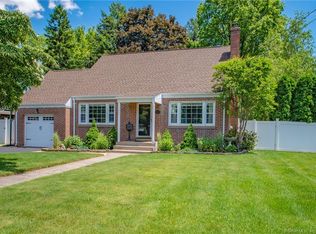 1024 Folly Brook Blvd, Wethersfield, CT 06109