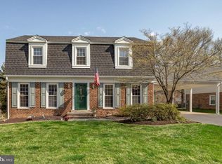 5528 Shooters Hill Ln, Fairfax, VA 22032