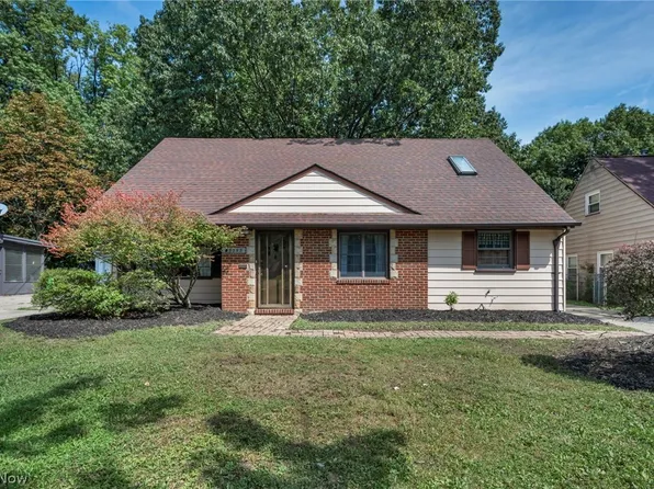 25595 Chatworth Dr, Euclid, OH 44117