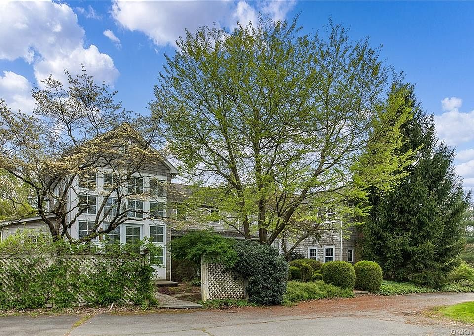 203 Strawtown Road, New City, NY 10956 Zillow