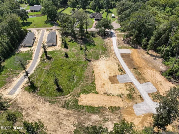 6979 Chandler Bluff Rd, Denham Springs, LA 70706
