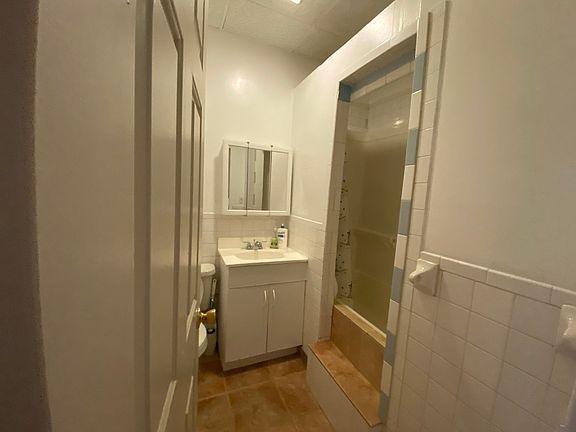 5th image of 531 9th Ave #2A