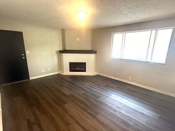 2nd image of 4210 Huntington Ave #4