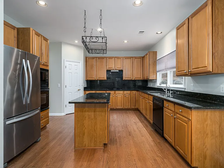 174 Ennisbrook Dr SE — Photo 14