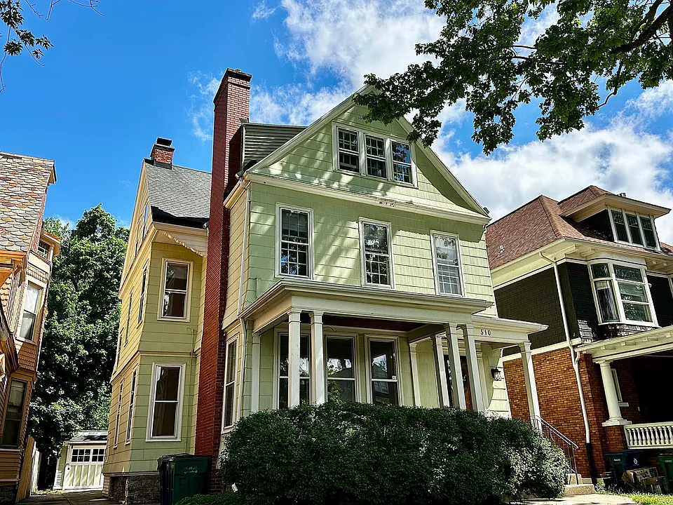 510 Lafayette Ave #1