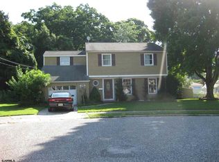 106 Cherokee Ln, Absecon, NJ 08201