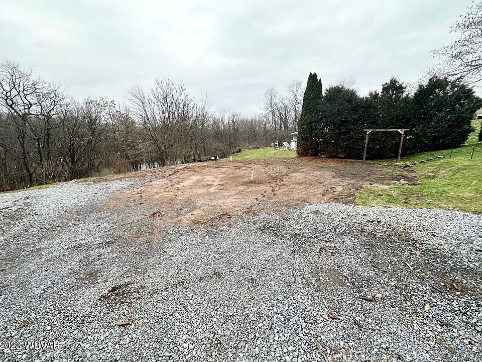 2nd image of 2944 Cochran Ave