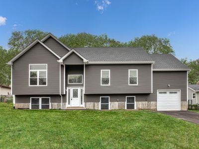 222 W End Ave, Shirley, NY, 11967