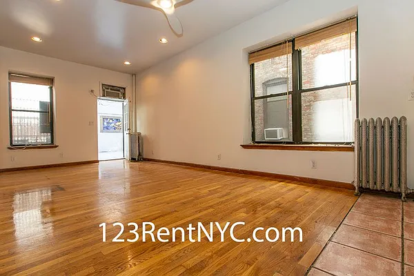Rented by Chartwell Manhattan Realty | media 36