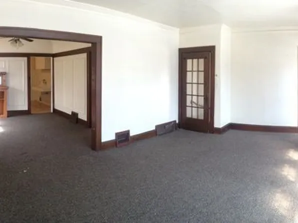 2471 N 50th St, Milwaukee, WI 53210