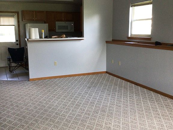 4th image of 4703-4705 Wren Wood Dr