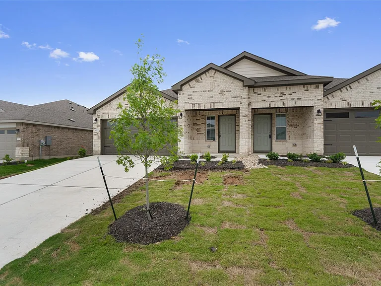 18609 Cremello Dr #B — Photo 27