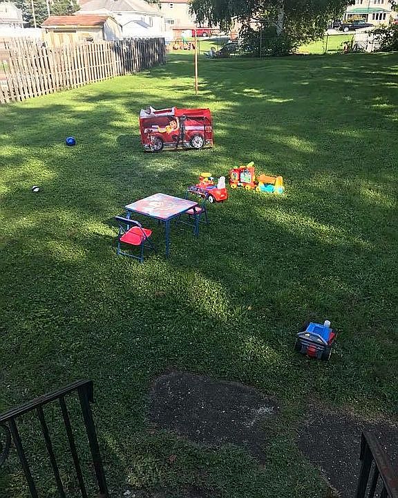 2nd image of 546 Meyers St