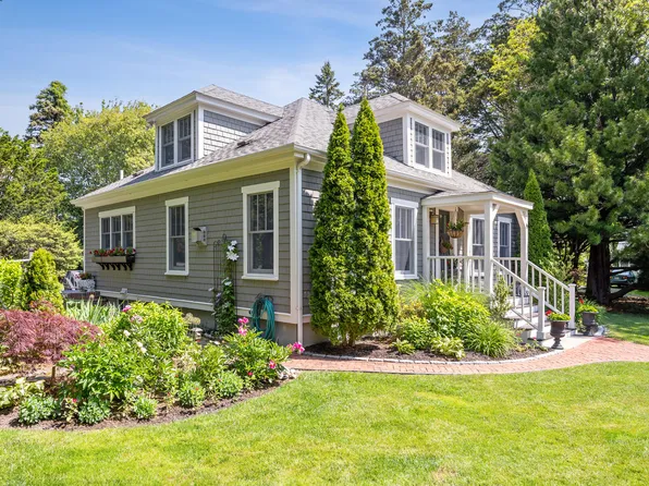 19 Willow Street, Sandwich, MA 02563