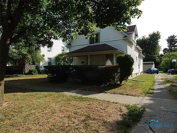 2nd image of 219 S Franklin St