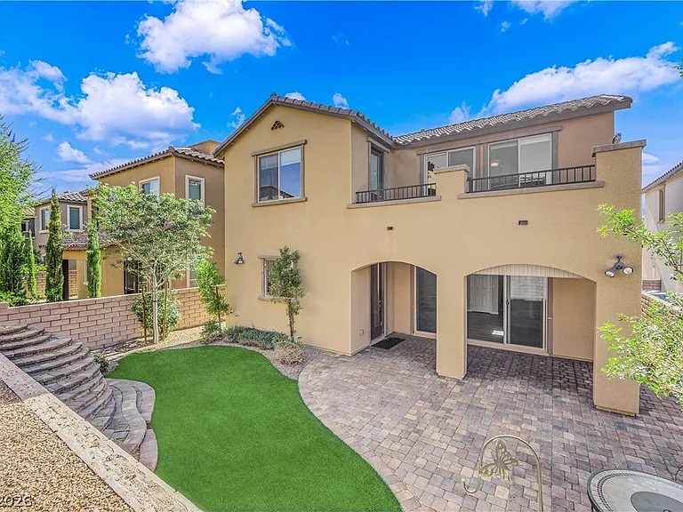 455 Astillero St — Photo 32