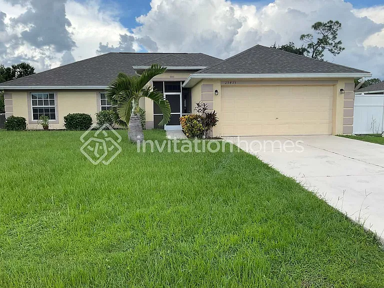 25433 Deep Creek Blvd — Photo 1