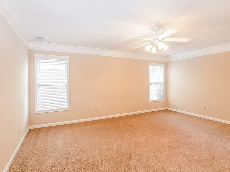 10198 Woodland Hills Dr — Photo 20