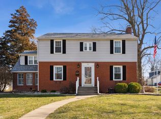 810 White St, Burlington, IA 52601