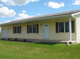 607 McGee Ln, Shelbina, MO 63468
