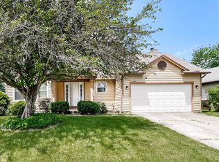 1127 Crestview St, Reynoldsburg, OH 43068