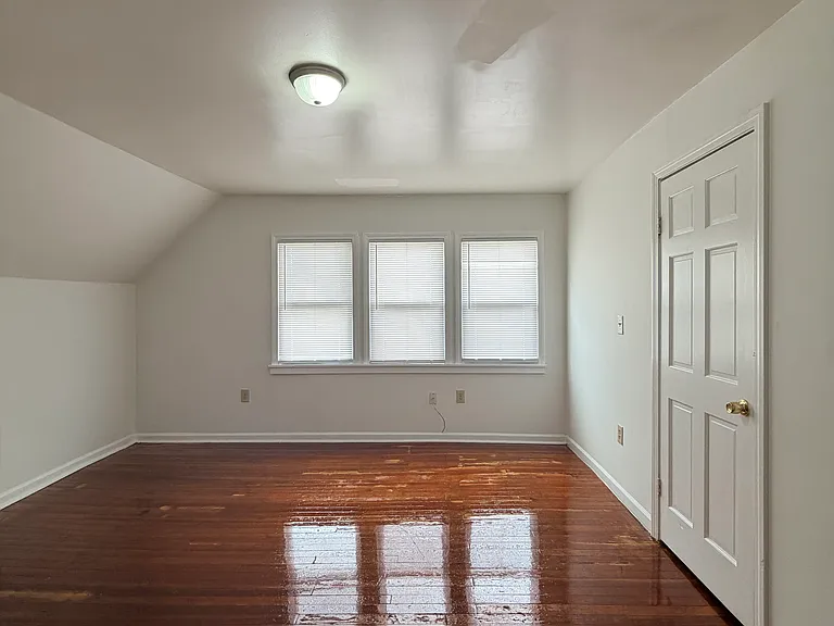 269 Norton St #3 — Photo 2