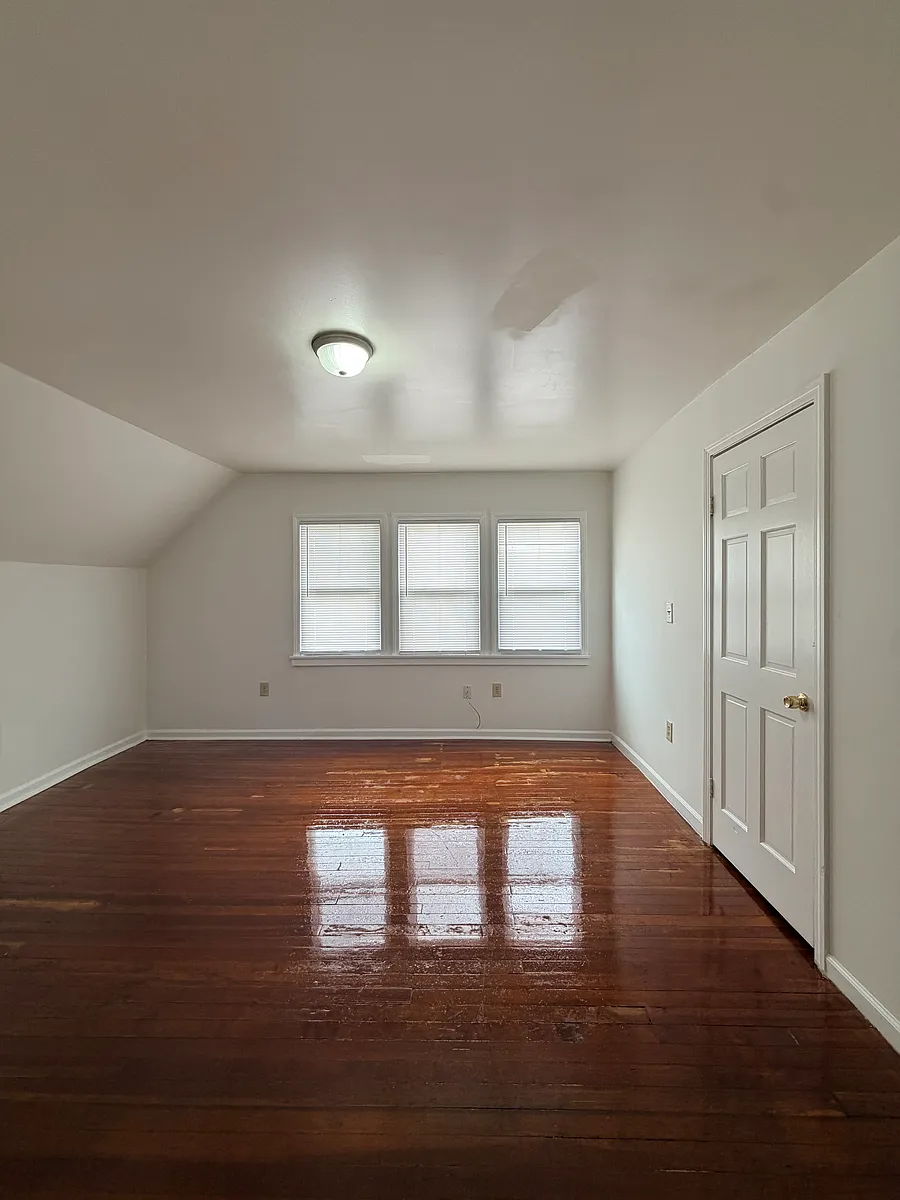 Building Photo - 269 Norton St #3