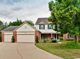 2902 Scottish Pine Ct, Buffalo Grove, IL 60089