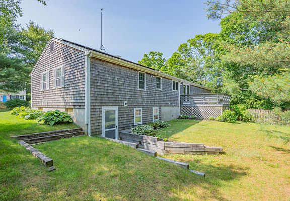 3rd image of 23 Cromwell Drive