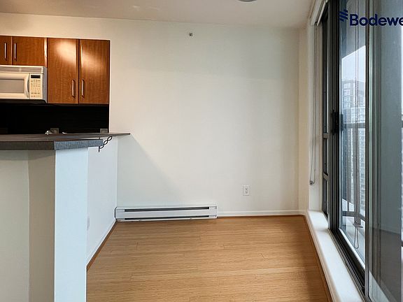 5th image of 501 Pacific St #2406