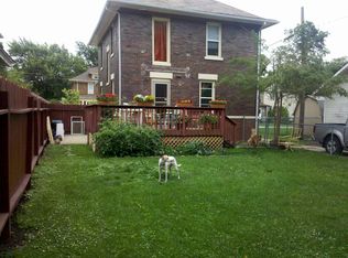 556 6th Ave, Aurora, IL 60505