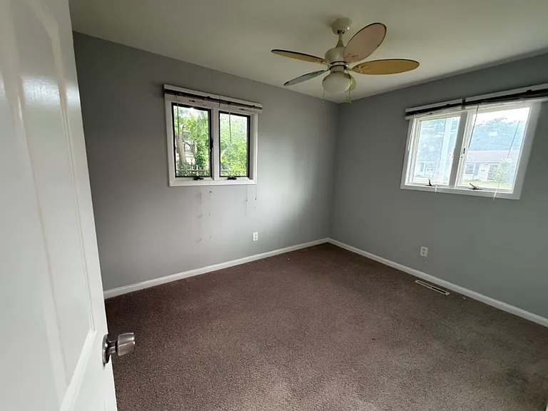 406 Applegate Ave — Photo 4