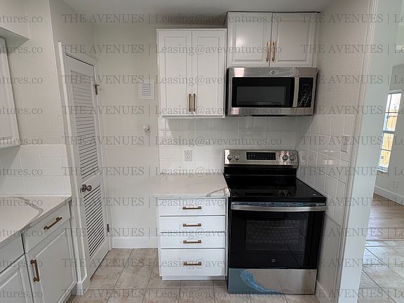 4th image of 305 N Oak Cliff Blvd Unit 305