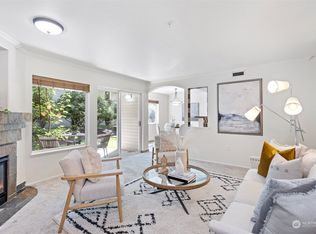 25235 SE Klahanie Blvd APT E104, Issaquah, WA