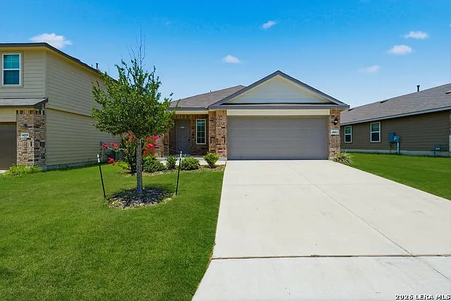 3 bed, 2.0 bath, 1491 sqft, $1,750 — Photo 2