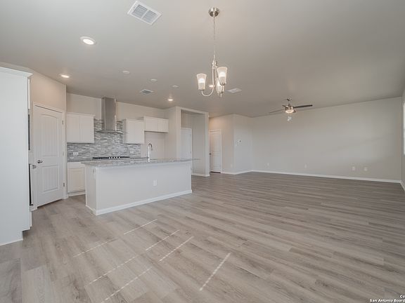 5th image of 12916 Liam Ct