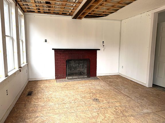 4th image of 45 Elm Street